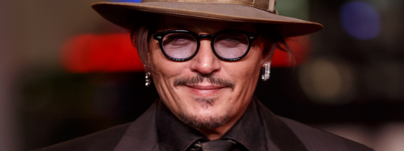 Как Джонни Депп выглядит в роли Джокера