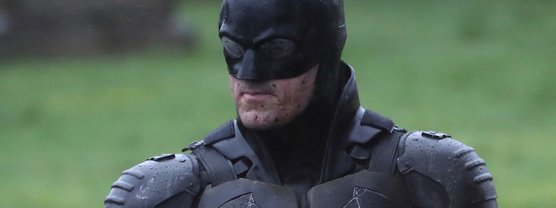 Детальный взгляд на костюм Бэтмена Роберта Паттинсона