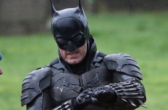 Бэтмен появился на протестах в США. И это не Роберт Паттинсон