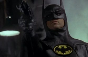 Показано, как выглядит Майкл Китон в фильме «Бэтмен будущего»