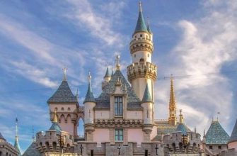 Диснейленд откроют в июле