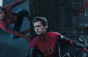 Все три Человека-паука на этом постере фильма «Через вселенные»